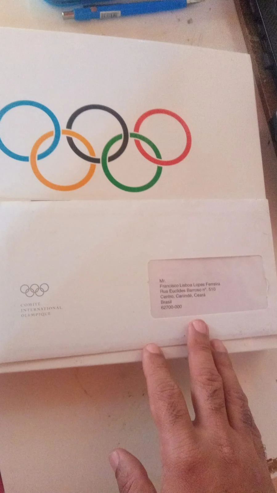 Carta de felicitações enviada pelo COI (Comitê Olímpico Internacional) após classificação para a final de concurso de desenho